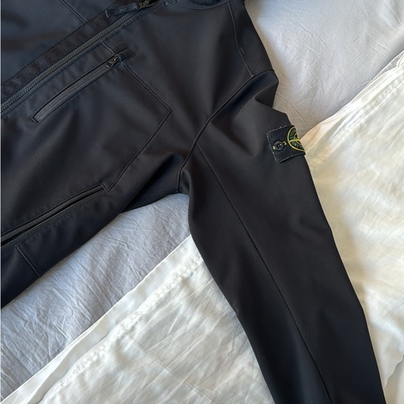 Stone Island Black Soft Shell R Jacket - Picture 4 of 6